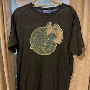 Vintage Dallas Mavericks T-shirt